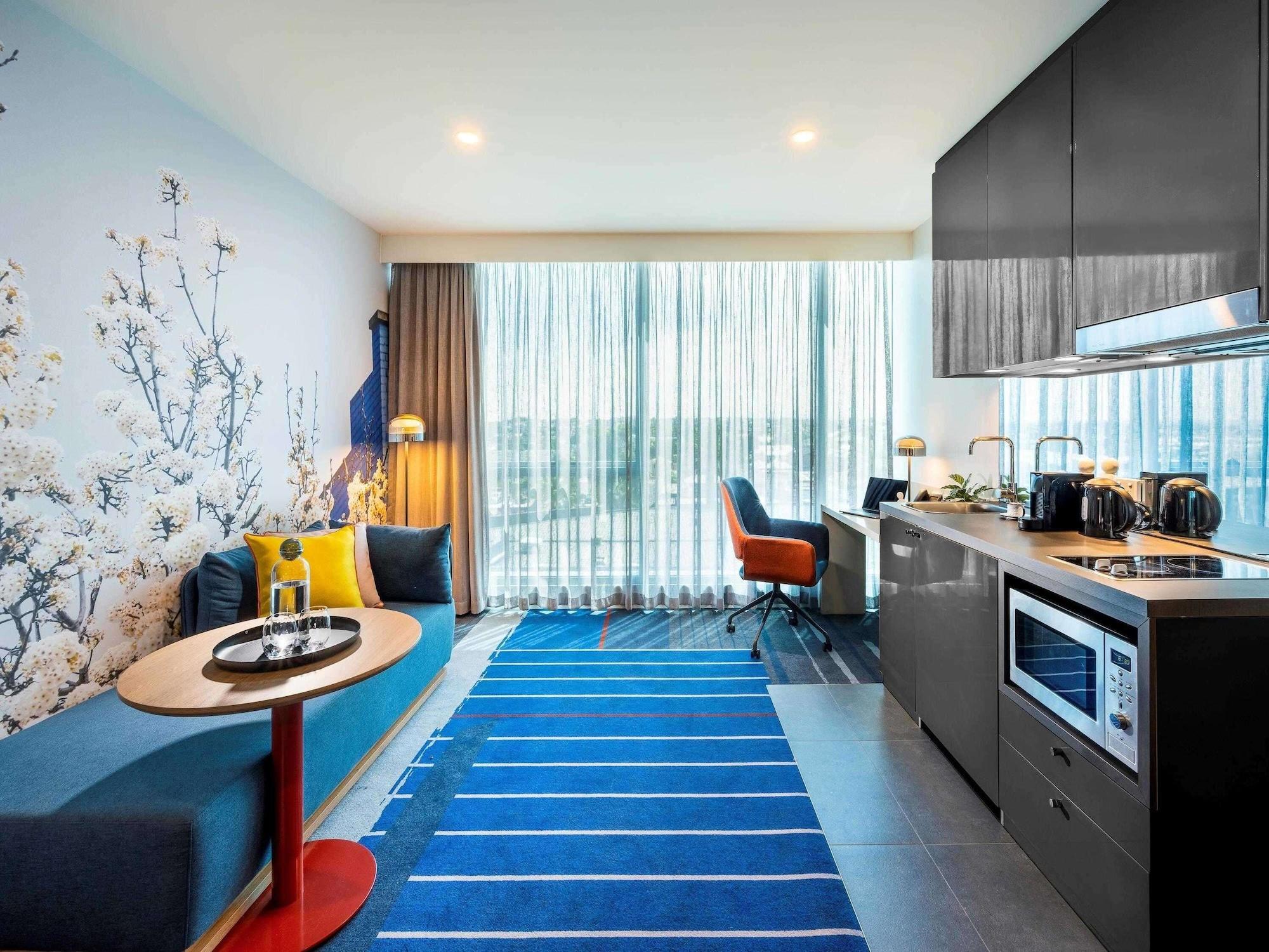 Novotel Melbourne Preston Exterior photo
