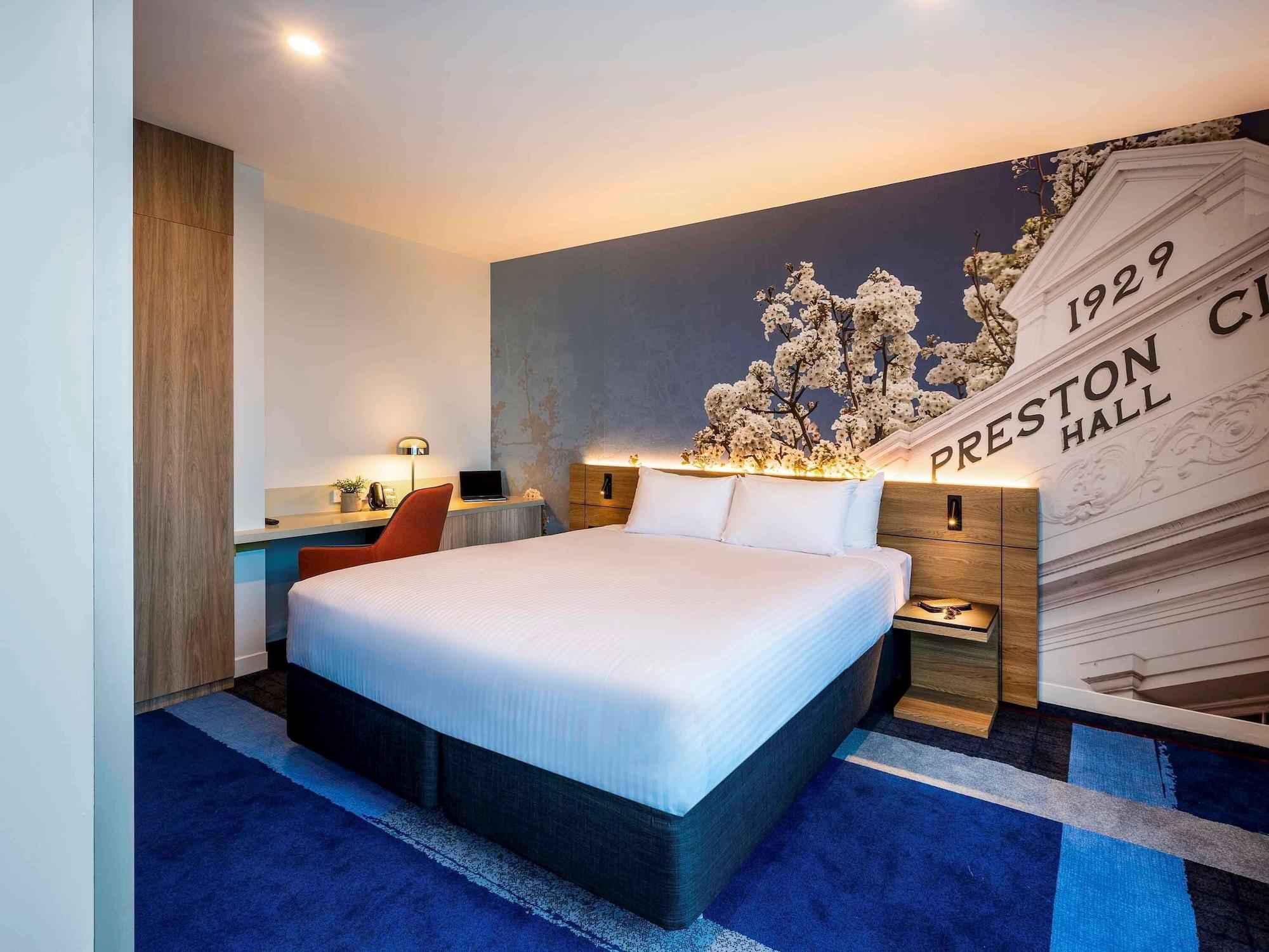 Novotel Melbourne Preston Exterior photo